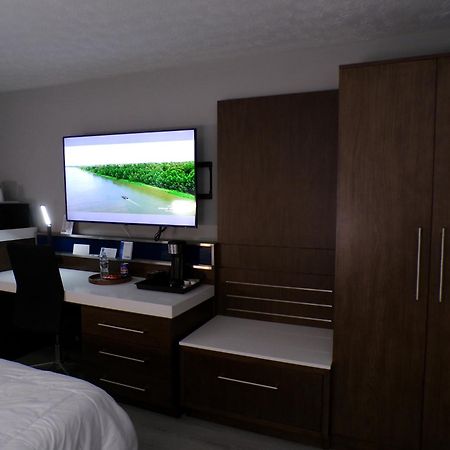 Luxor Inn & Suites, A Travelodge By Wyndham Elkins Zewnętrze zdjęcie
