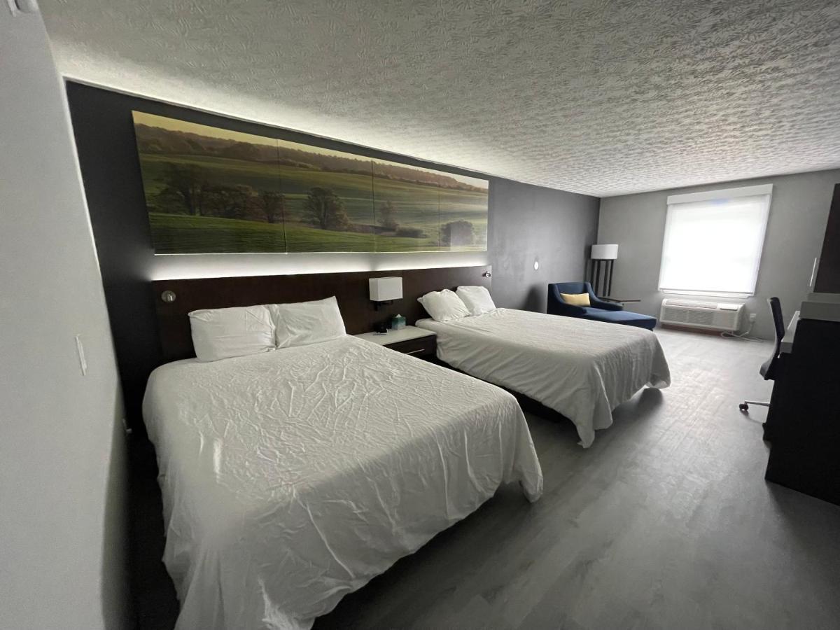 Luxor Inn & Suites, A Travelodge By Wyndham Elkins Zewnętrze zdjęcie