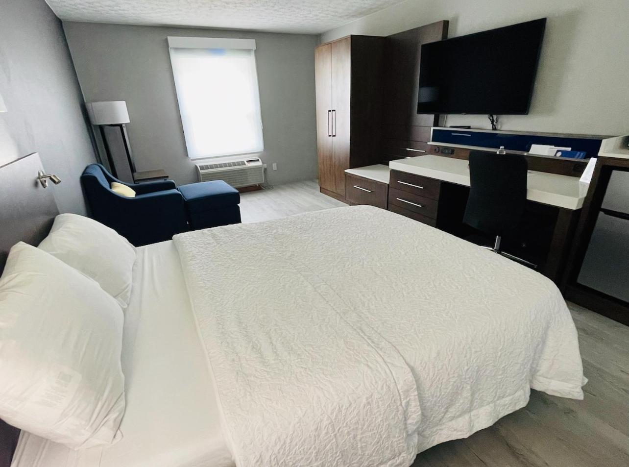 Luxor Inn & Suites, A Travelodge By Wyndham Elkins Zewnętrze zdjęcie
