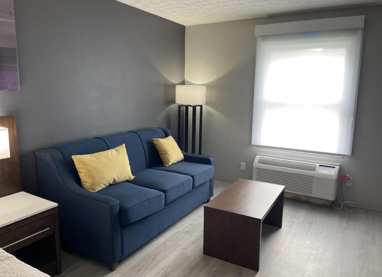 Luxor Inn & Suites, A Travelodge By Wyndham Elkins Zewnętrze zdjęcie